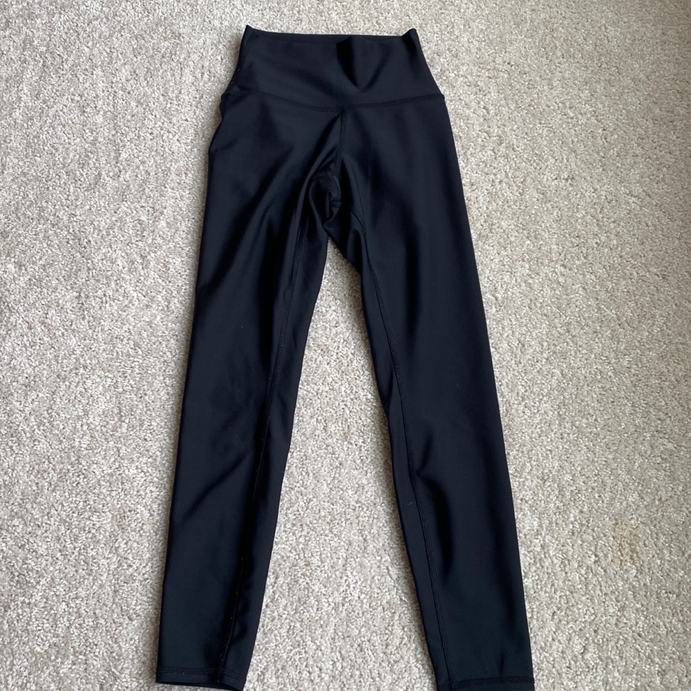 Alo Yoga - 7/8 High-Waist Airlift Legging - Black